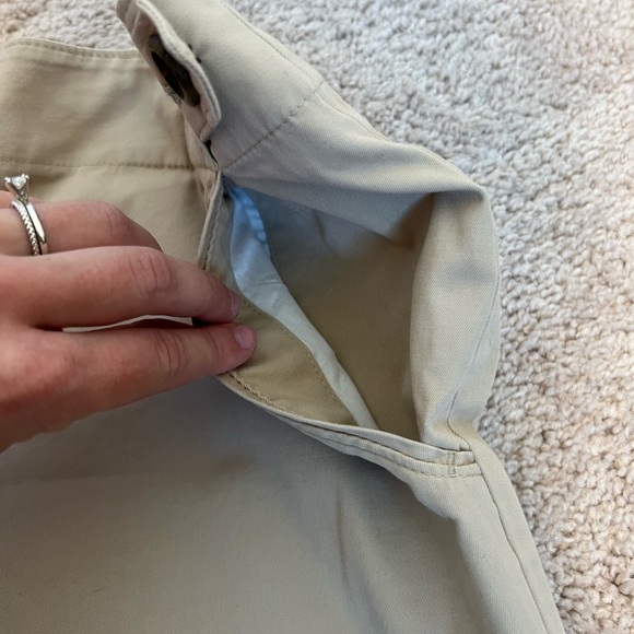 Talbots Women’s Beige Chino Pants Size 12P - Picture 4 of 12
